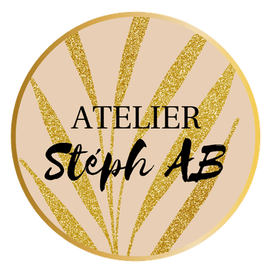 Atelier Stéph AB
L'authenticité du fait main 
Créations personnalisées 
Pièces uniques 
Accessoires pour femmes et enfants 
Mignonneries pour animaux de compagnie 
Protèges carnets de santé chien et chat 
